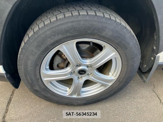 Toyota RAV4 2019-07 8368320-6