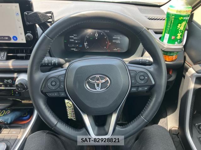 Toyota RAV4 2025-02 8368310-27