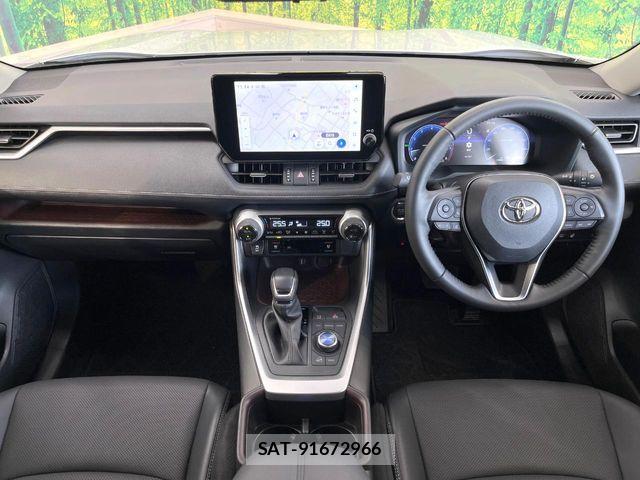 Toyota RAV4 2024-12 8368311-1