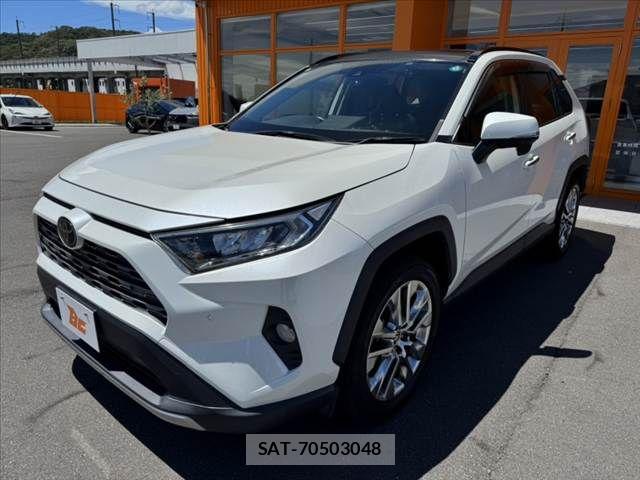 Toyota RAV4 2019-11 8368318-9