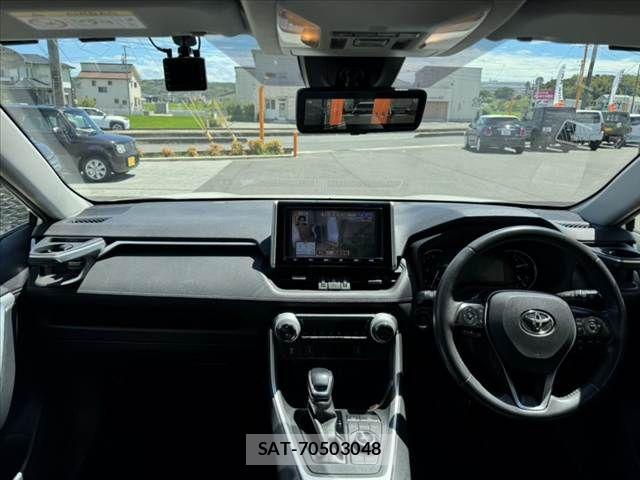 Toyota RAV4 2019-11 8368318-1