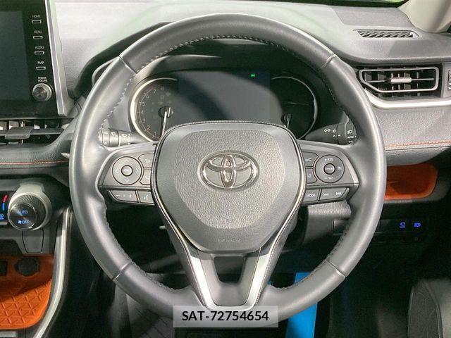 Toyota RAV4 2020-08 8368317-10