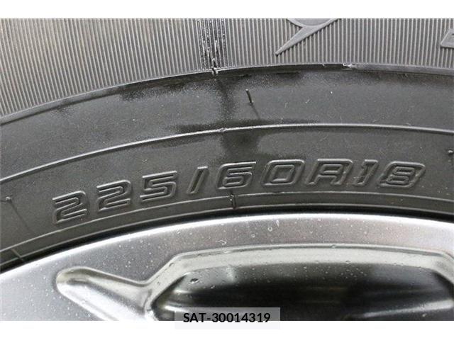 Toyota RAV4 2023-01 8372109-23
