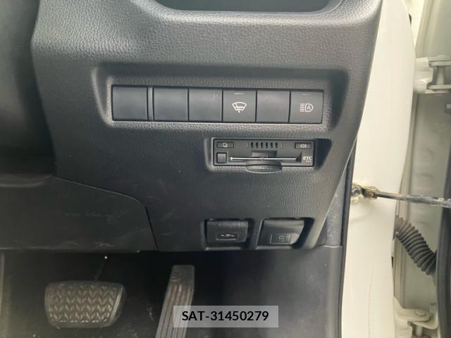 Toyota RAV4 2021-08 8372111-19