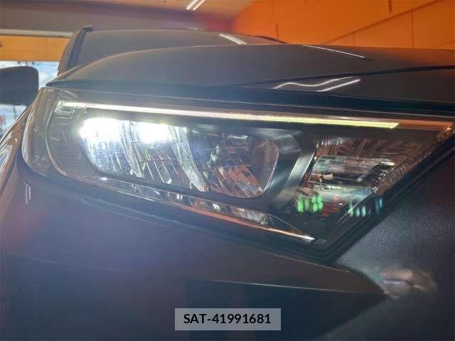 Toyota RAV4 2019-08 8372110-14