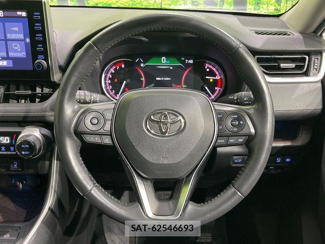 Toyota RAV4 2020-10 8372108-11