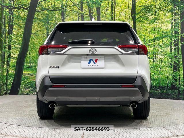 Toyota RAV4 2020-10 8372108-15