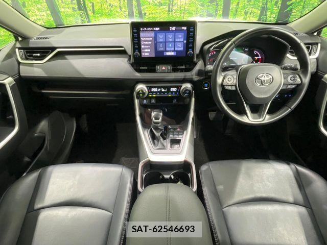 Toyota RAV4 2020-10 8372108-1