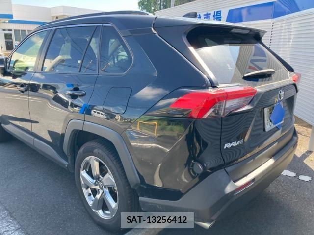 Toyota RAV4 2020-01 8372112-2