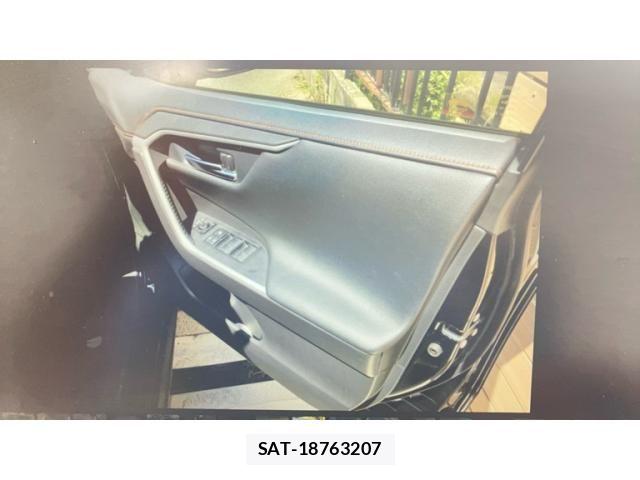Toyota RAV4 2020-03 8414658-9