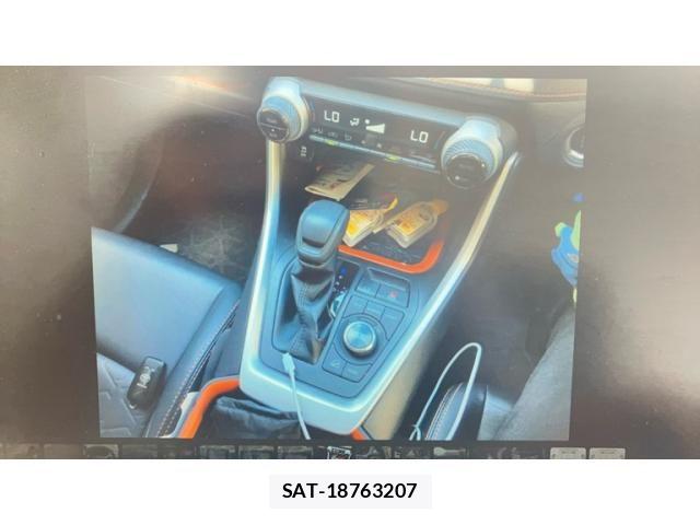 Toyota RAV4 2020-03 8414658-17