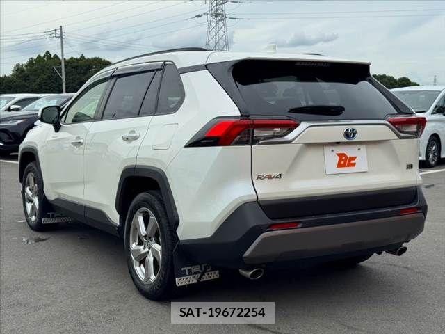 Toyota RAV4 2021-12 8438783-12