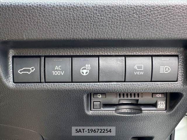 Toyota RAV4 2021-12 8438783-23