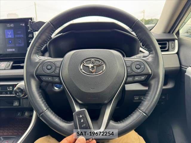 Toyota RAV4 2021-12 8438783-6