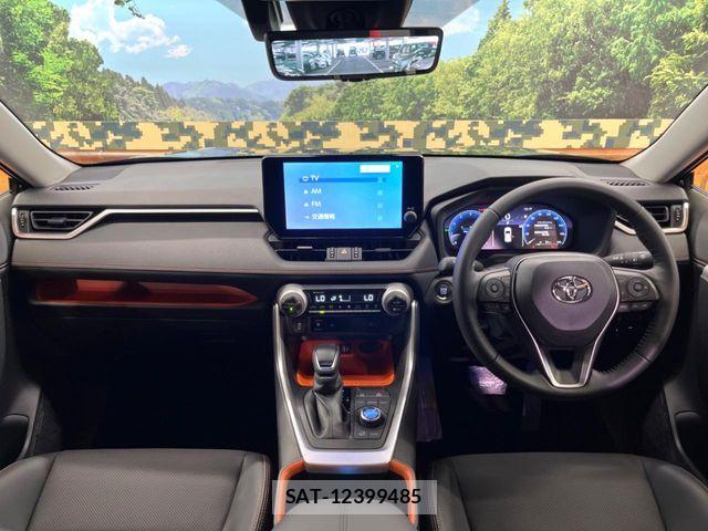 Toyota RAV4 2025-10 8438134-1