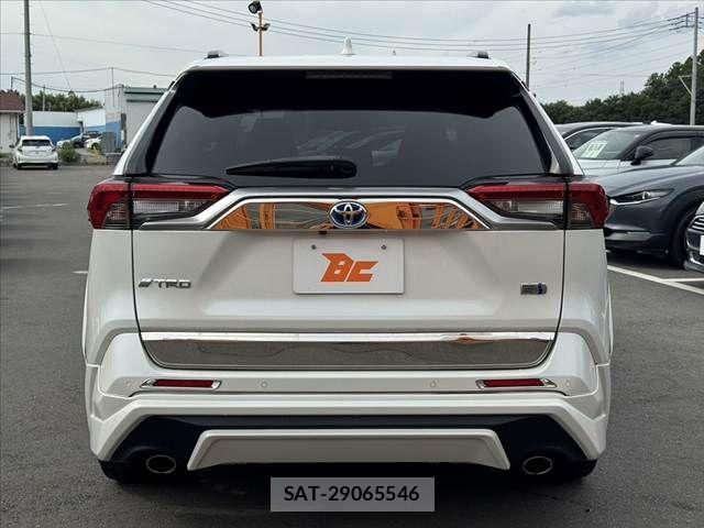 Toyota RAV4 2021-05 8438782-13