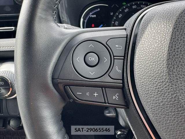 Toyota RAV4 2021-05 8438782-27