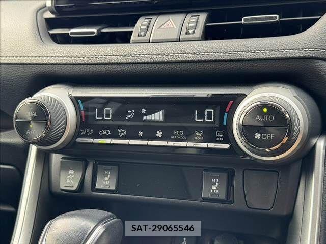 Toyota RAV4 2021-05 8438782-3