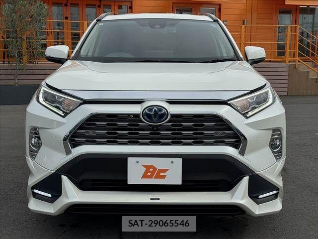 Toyota RAV4 2021-05 8438782-8