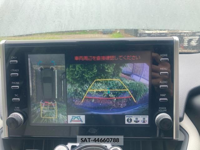 Toyota RAV4 2020-10 8438791-19