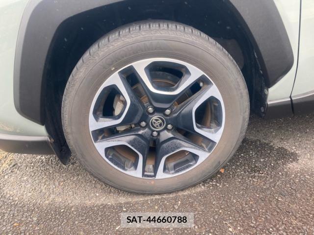 Toyota RAV4 2020-10 8438791-3