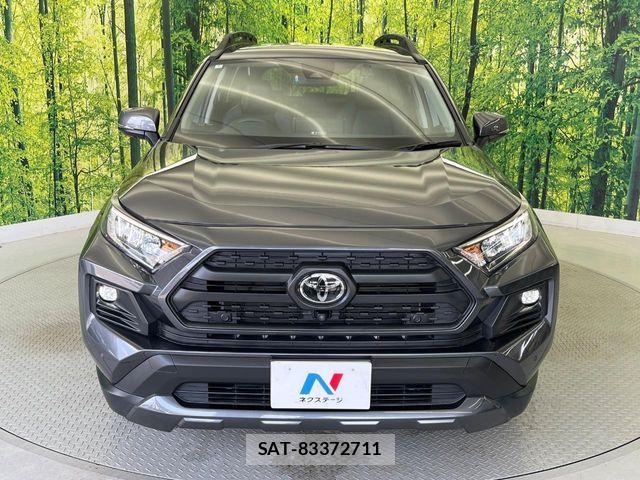 Toyota RAV4 2022-07 8457309-14