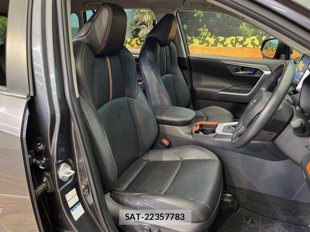 Toyota RAV4 2019-08 8458291-9