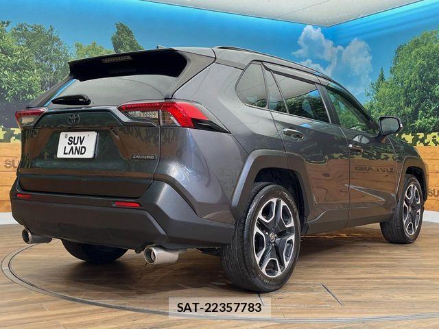 Toyota RAV4 2019-08 8458291-17