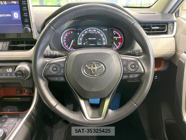 Toyota RAV4 2020-11 8458287-10