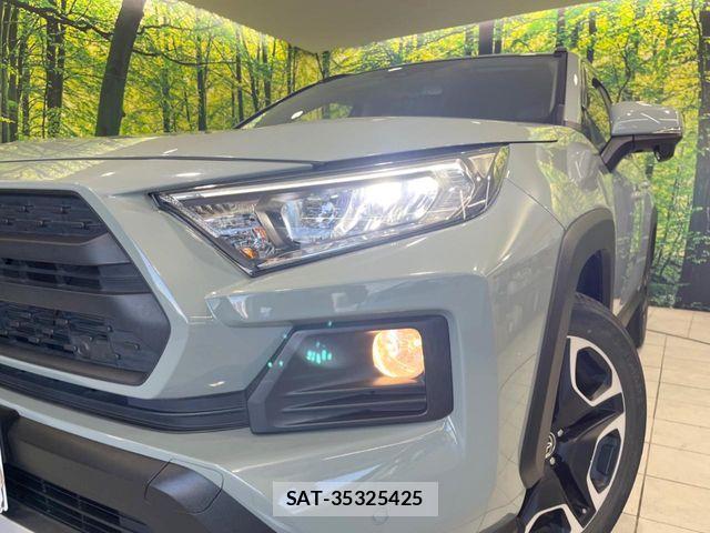 Toyota RAV4 2020-11 8458287-11