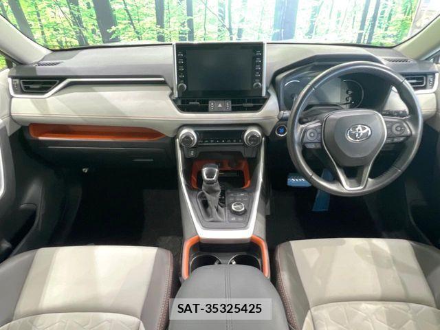 Toyota RAV4 2020-11 8458287-1