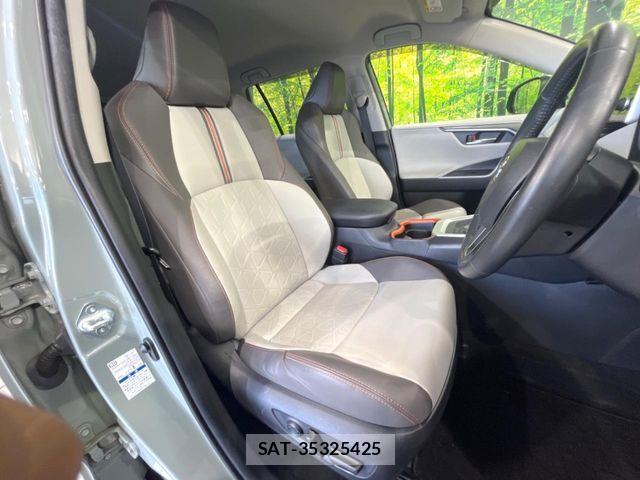Toyota RAV4 2020-11 8458287-7