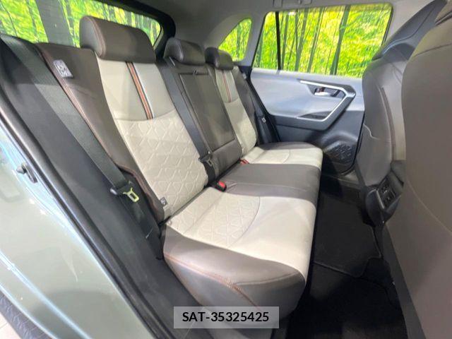 Toyota RAV4 2020-11 8458287-8