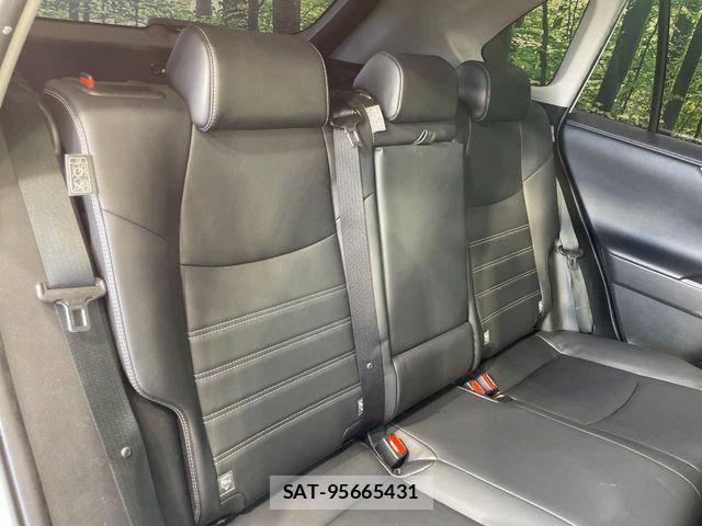 Toyota RAV4 2020-10 8458281-8