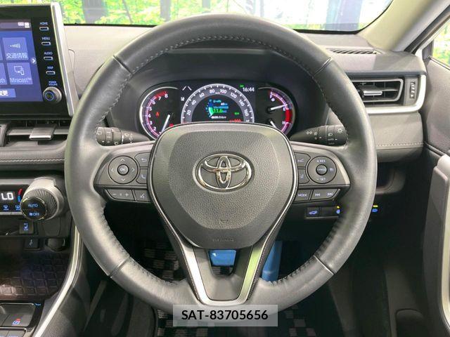 Toyota RAV4 2021-01 8458286-10