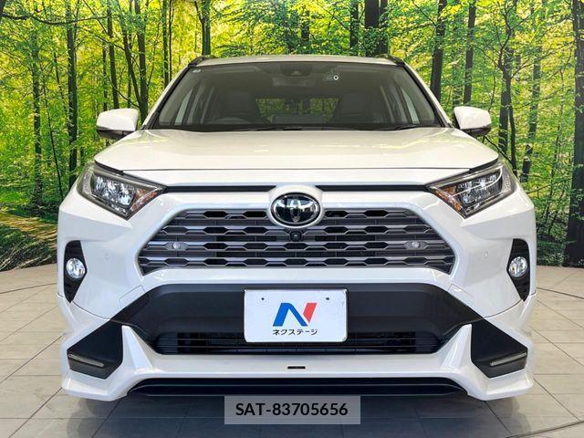 Toyota RAV4 2021-01 8458286-13