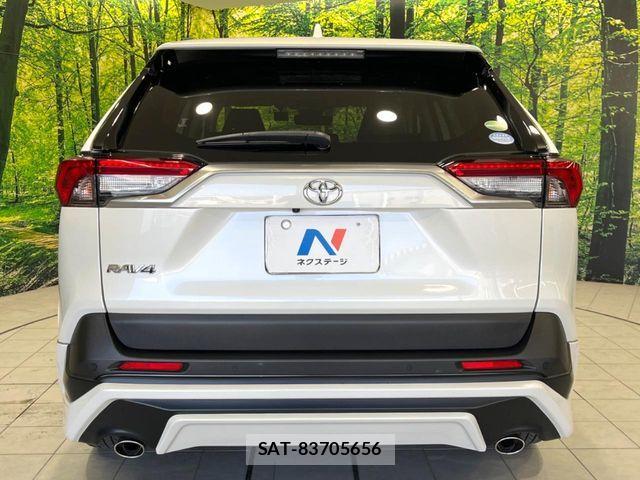 Toyota RAV4 2021-01 8458286-14