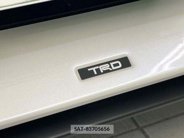 Toyota RAV4 2021-01 8458286-2