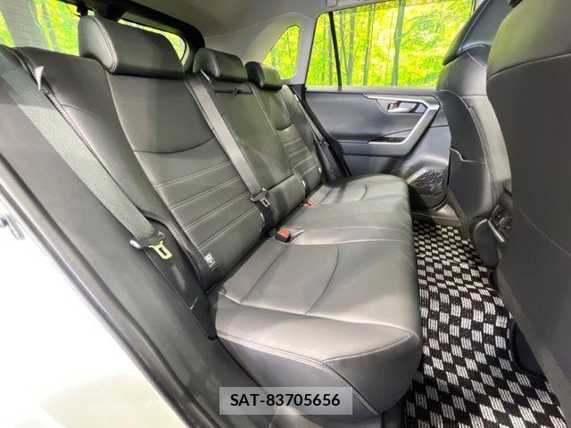Toyota RAV4 2021-01 8458286-8