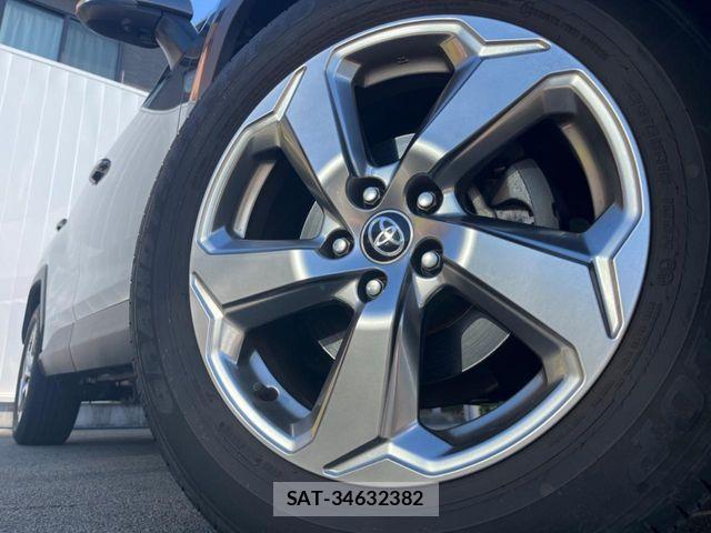 Toyota RAV4 2020-12 8486015-13