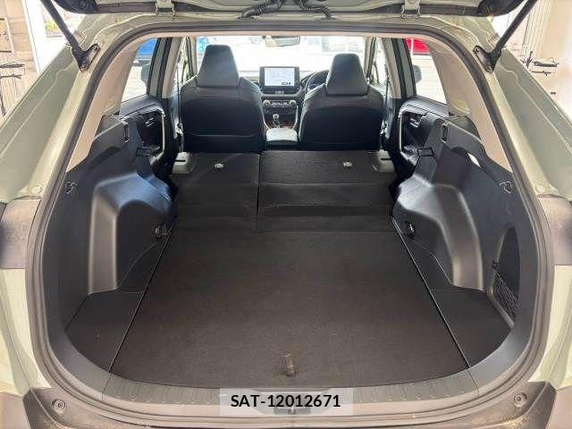 Toyota RAV4 2023-12 8486009-12