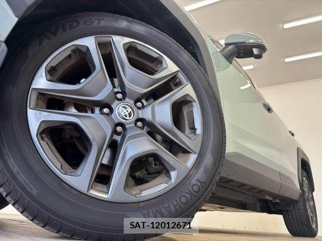 Toyota RAV4 2023-12 8486009-18