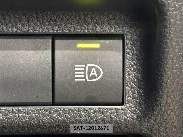Toyota RAV4 2023-12 8486009-6