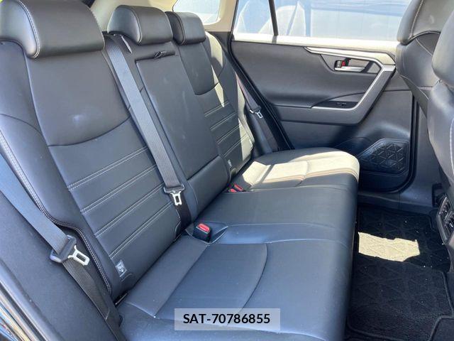 Toyota RAV4 2021-02 8486011-9