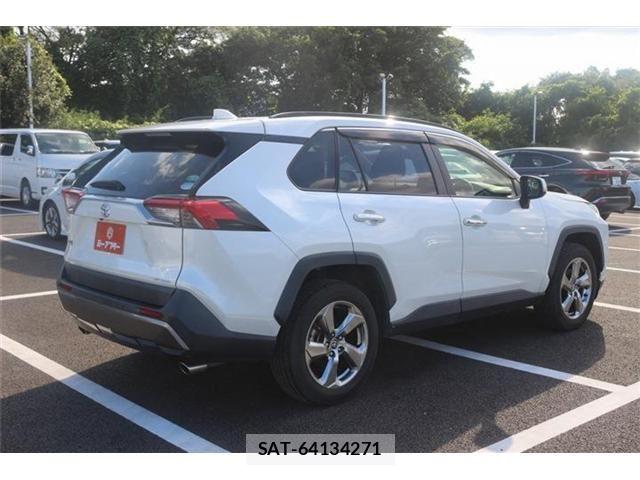 Toyota RAV4 2019-09 8486021-9
