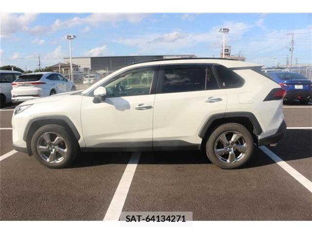 Toyota RAV4 2019-09 8486021-12