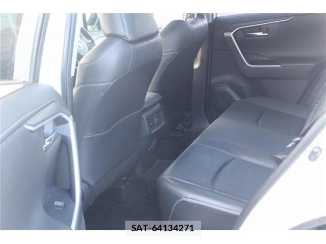 Toyota RAV4 2019-09 8486021-27