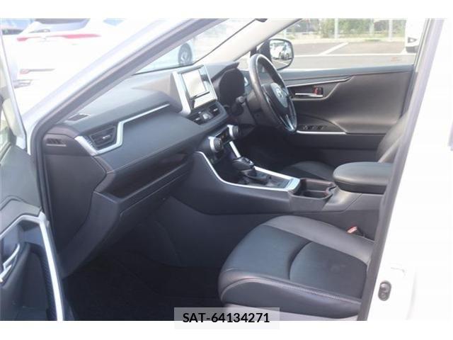 Toyota RAV4 2019-09 8486021-28