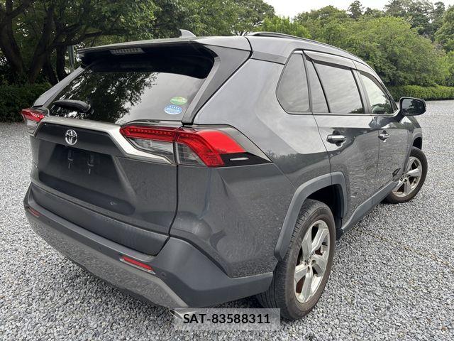 Toyota RAV4 2019-05 8486012-1