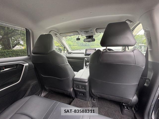 Toyota RAV4 2019-05 8486012-5